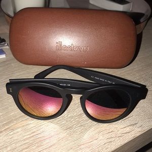 Brand: illesteva Leonard Sunglasses